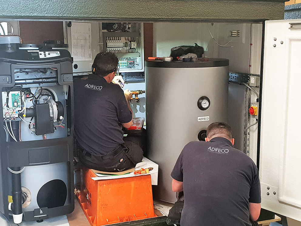 Packaged plant room being installed (Prefabricated plant room).